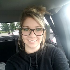 Meet your Posher, Katie